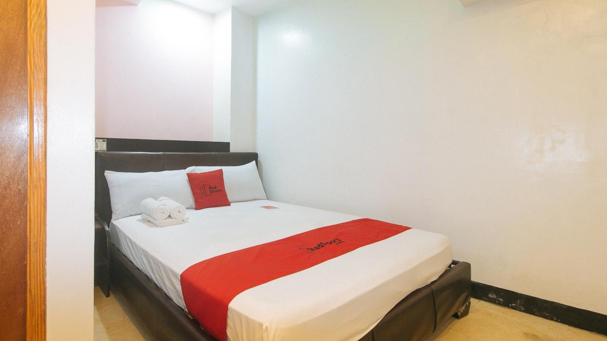 Reddoorz At Ranchotel Alabang Muntinlupa City Exterior photo