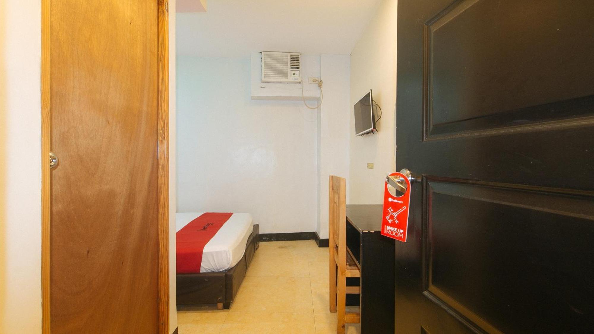 Reddoorz At Ranchotel Alabang Muntinlupa City Exterior photo