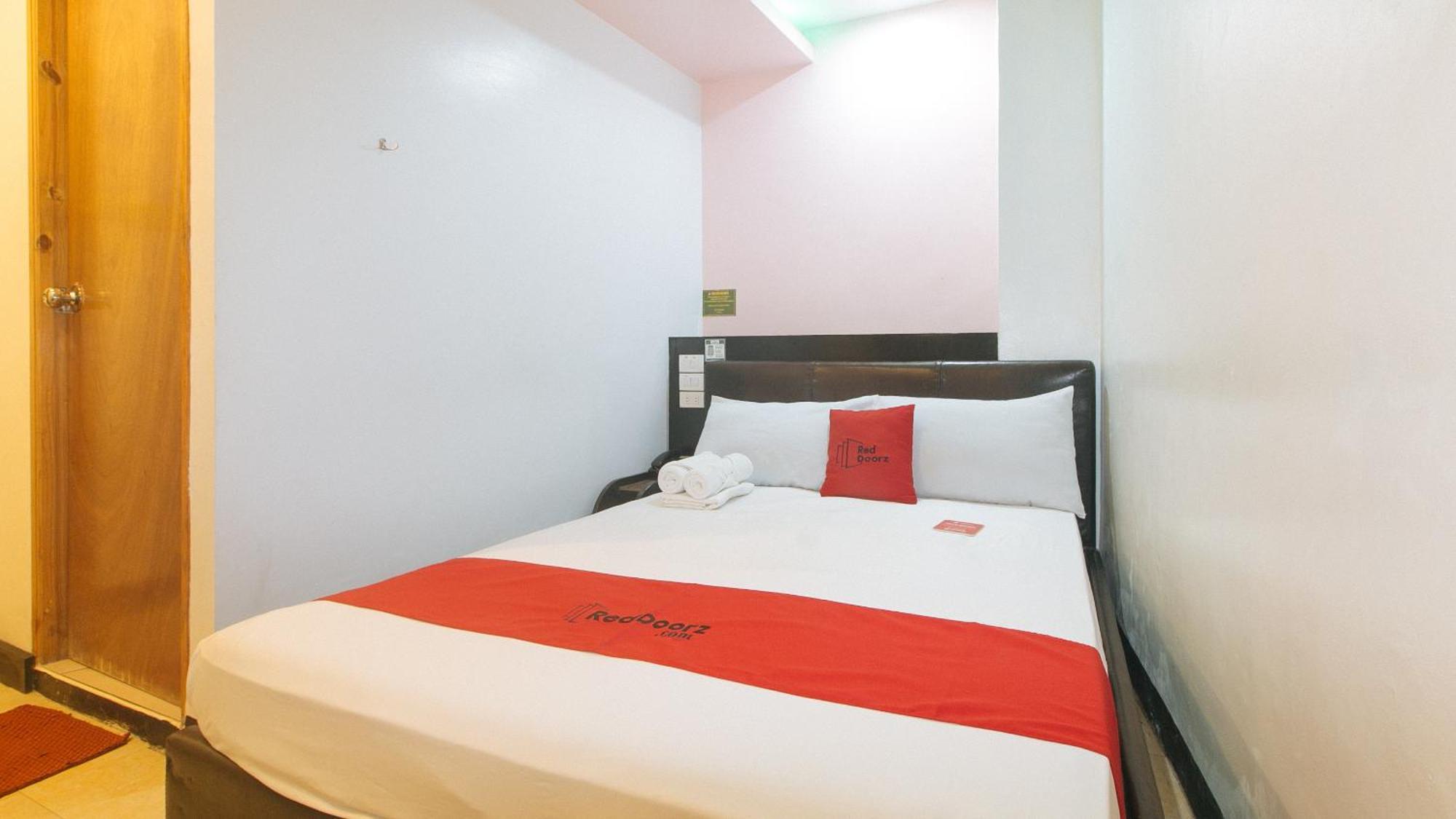 Reddoorz At Ranchotel Alabang Muntinlupa City Exterior photo